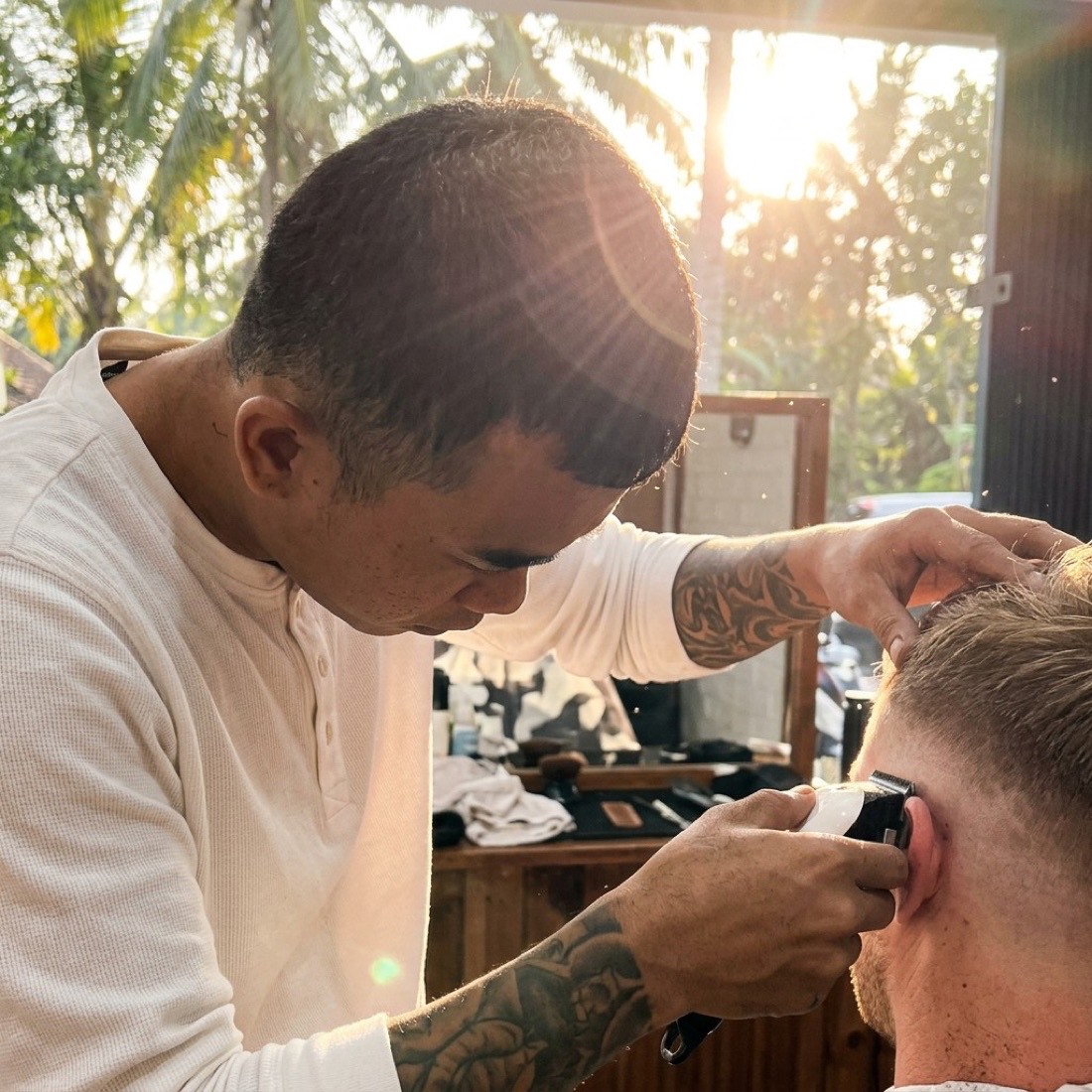 Men's haircut at a villa in Seminyak Bali